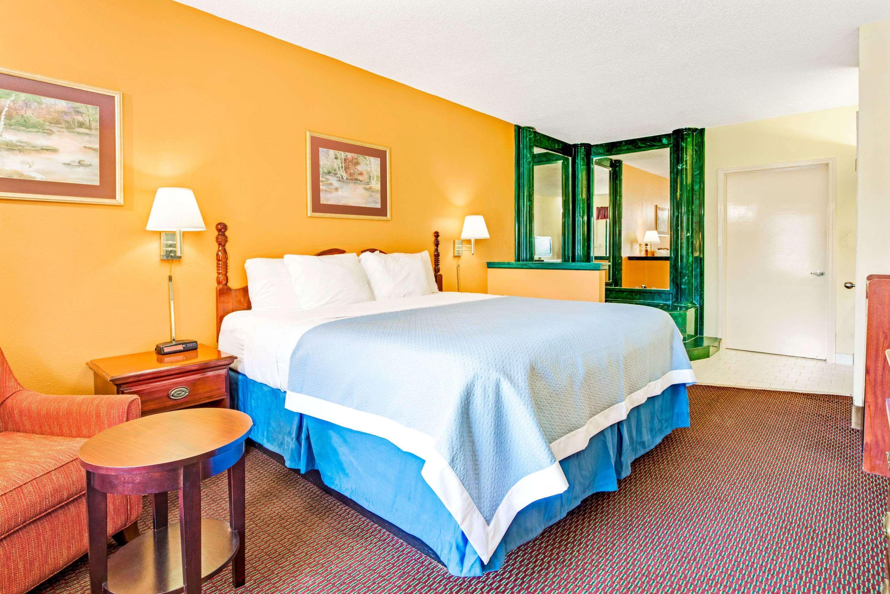 Hotel Days By Wyndham