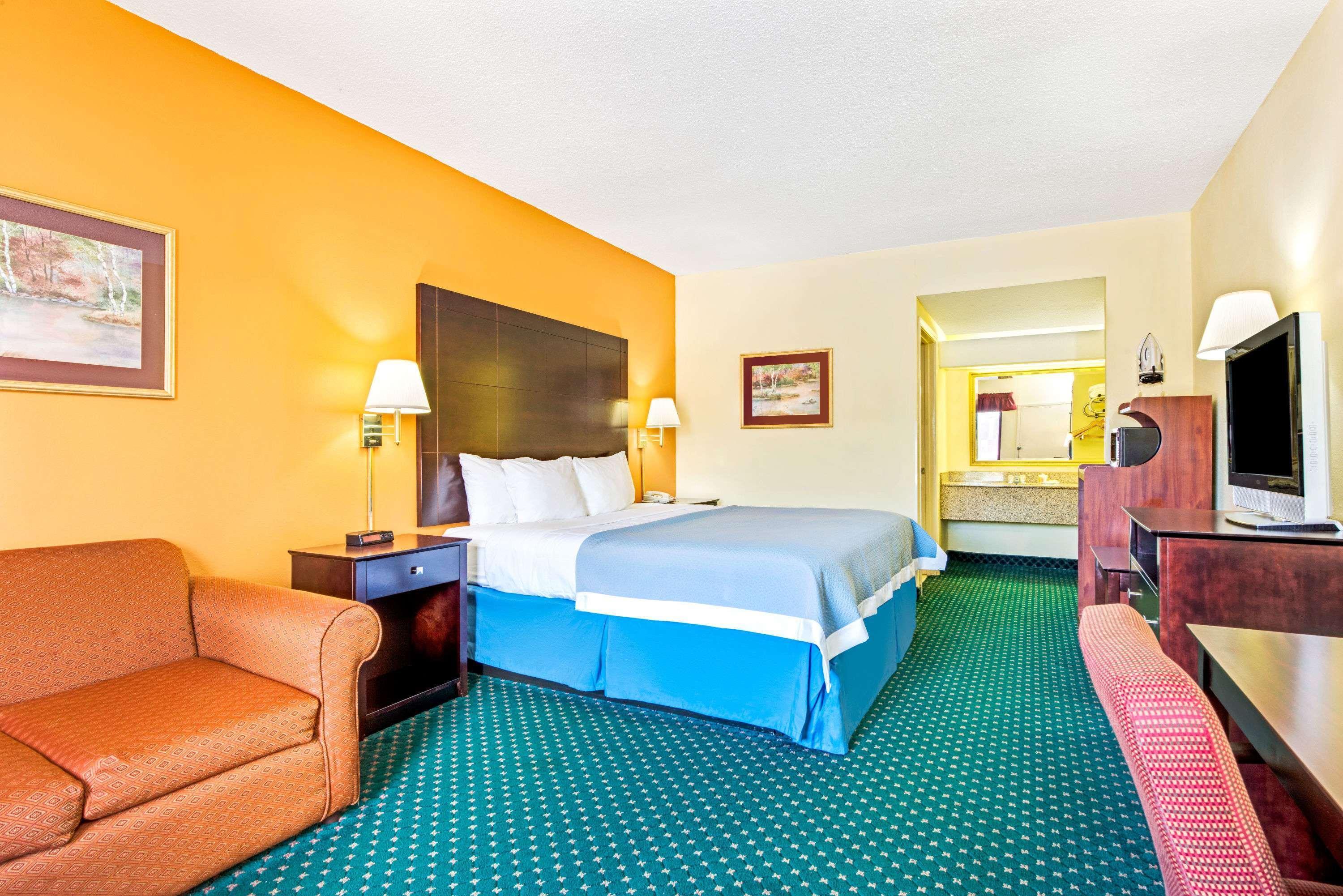 Hotel Days By Wyndham Covington